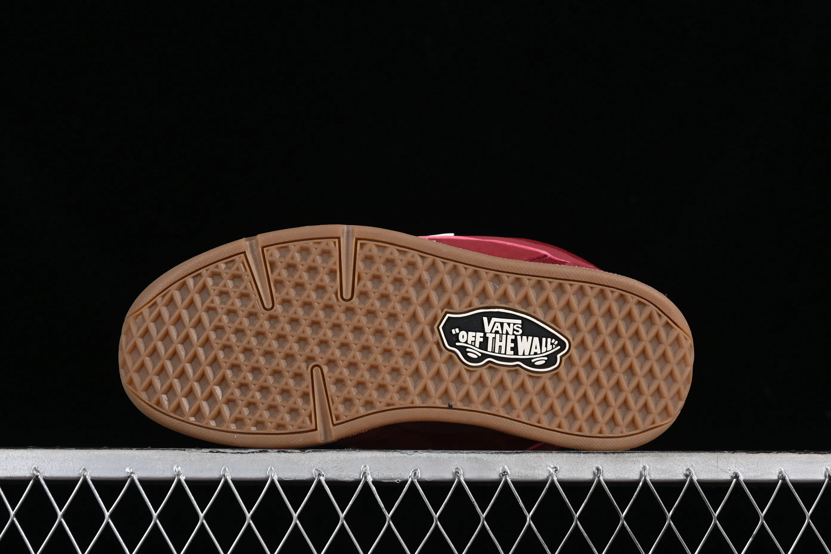 All categories Vans Vans series Vans Mid Vans China Vans Rowley XLT series Vans official shock-absorbing and wear-resistant retro skateboard shoes VN000E217YO